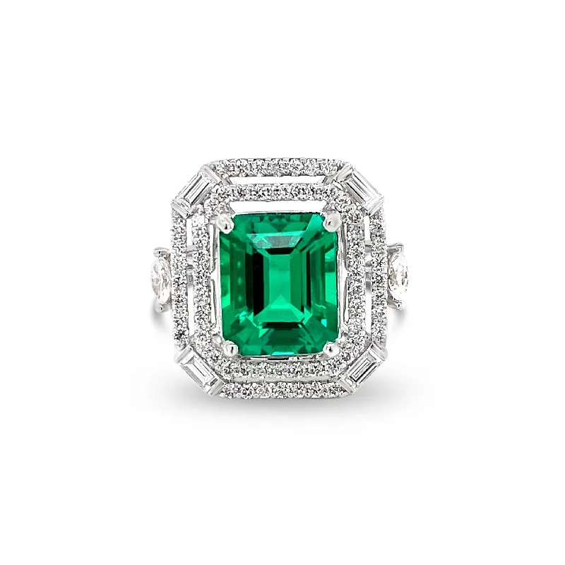 Classic Engagement Rings-Emerald & Diamonds "Esmeralda" Ring