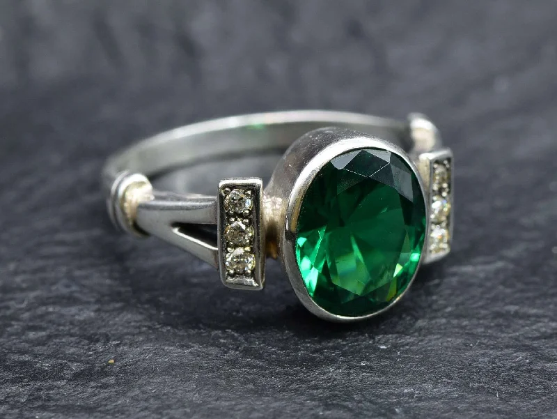 Custom Diamond Engagement Rings-Vintage Emerald Ring - Green Oval Ring, Unique Emerald Ring